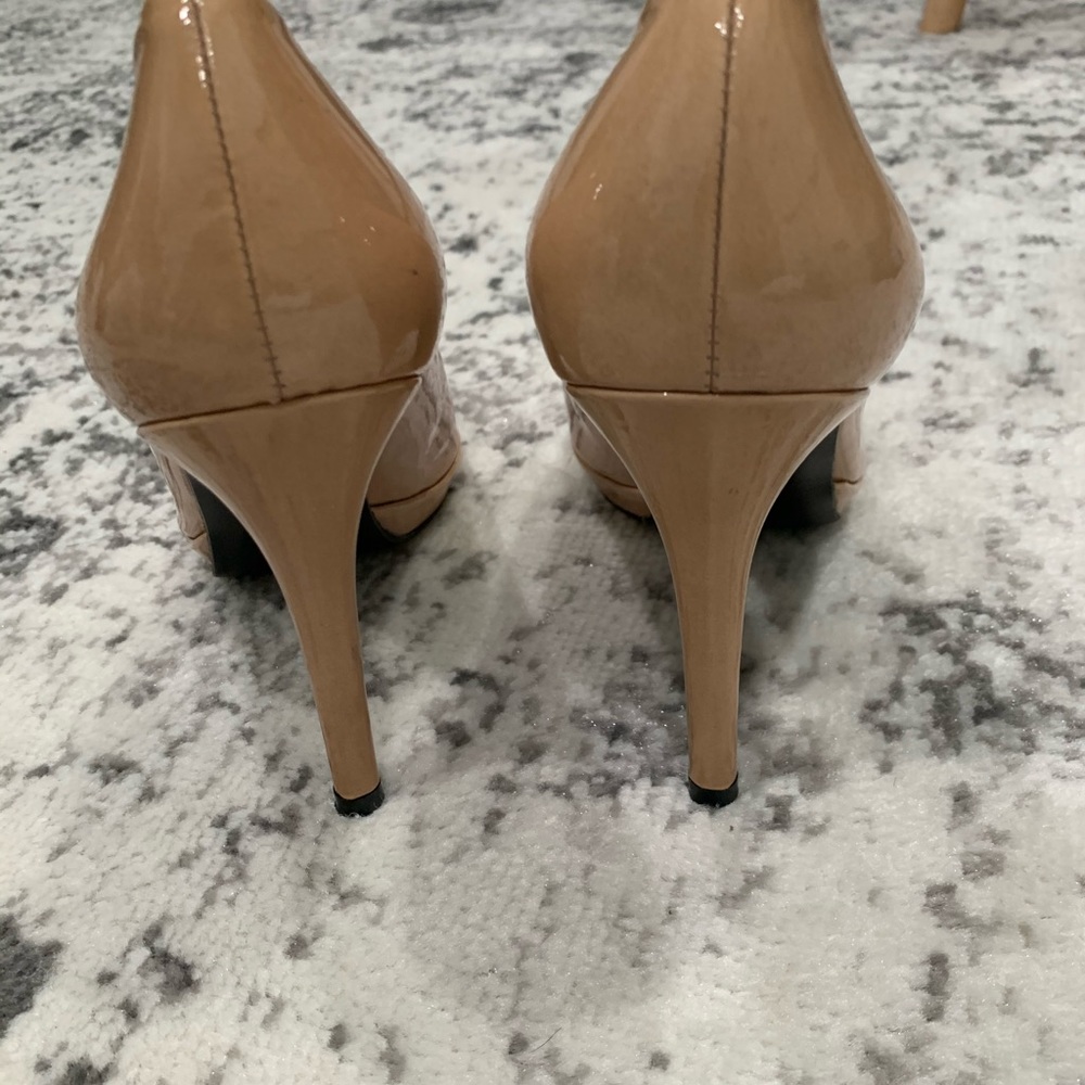 Stuart Weitzman Beatrix Adobe Pump - image 4